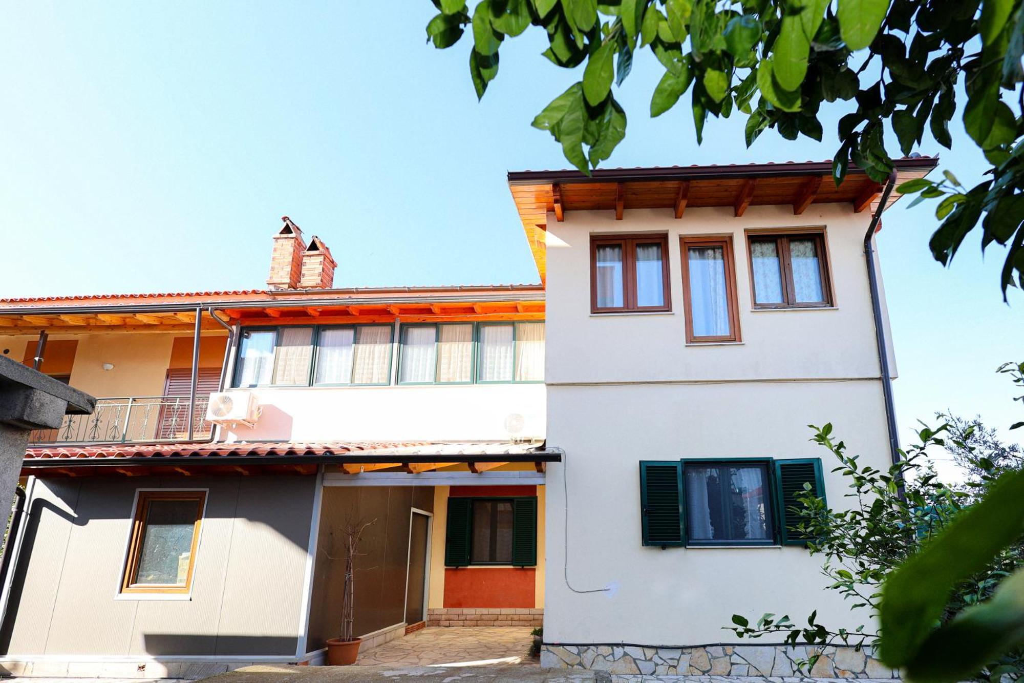 مبيت وإفطار بيرات Casa La Pieve المظهر الخارجي الصورة